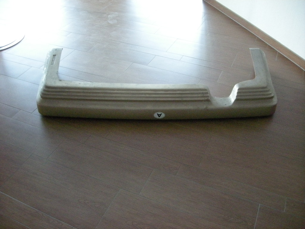 Heckschürze für Mercedes R/C107 – Bild 3