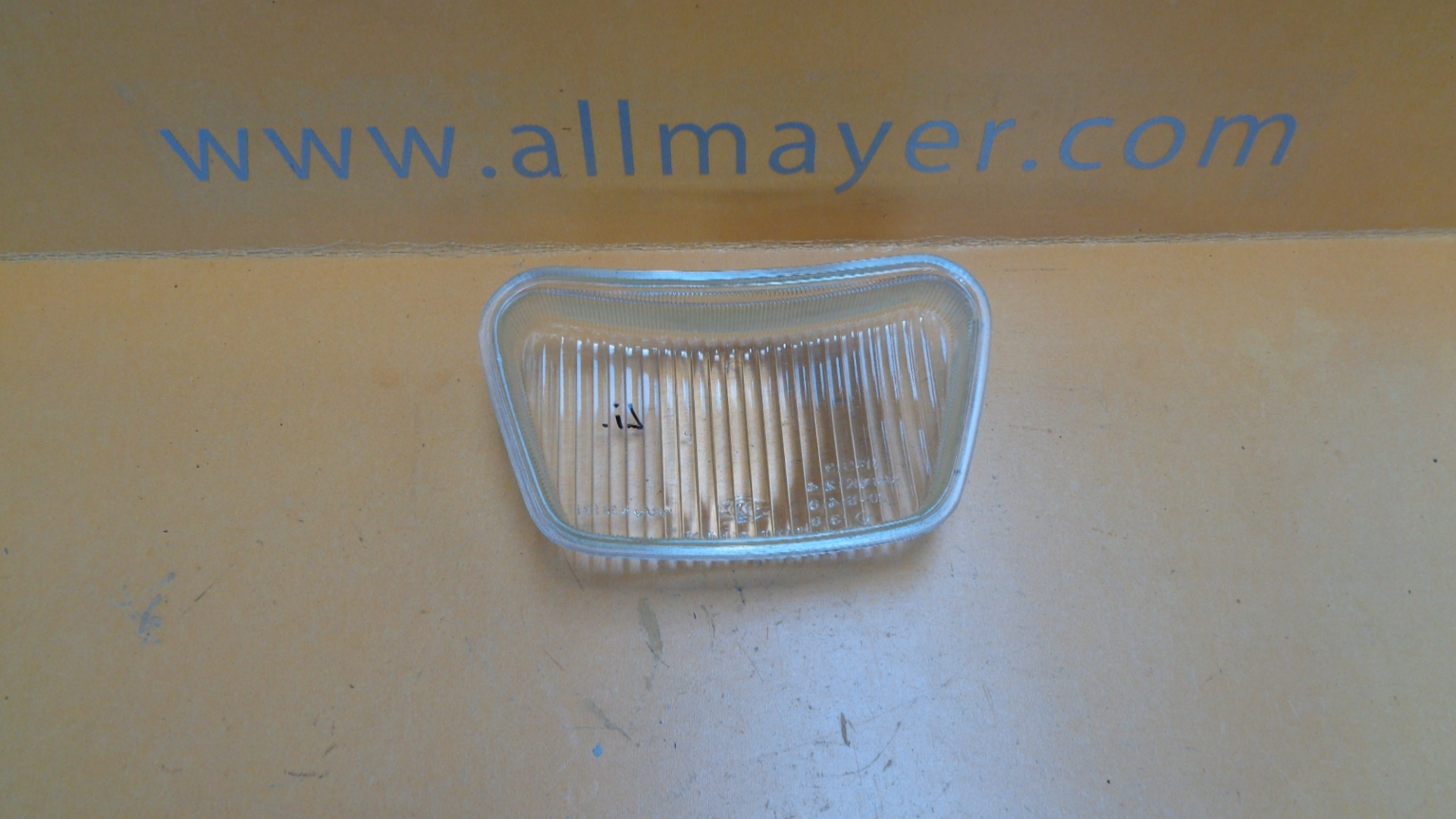 Glas Nebelscheinwerfer fĂŒr Mercedes W110 Heckflosse â Bild 3