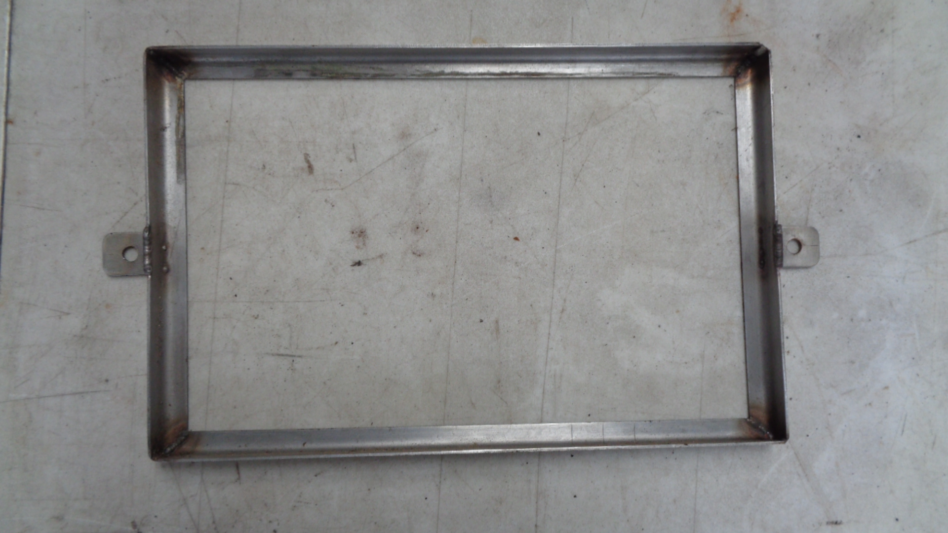 Batteriehalter Mercedes fĂŒr viele Ponton und 190SL â Bild 3