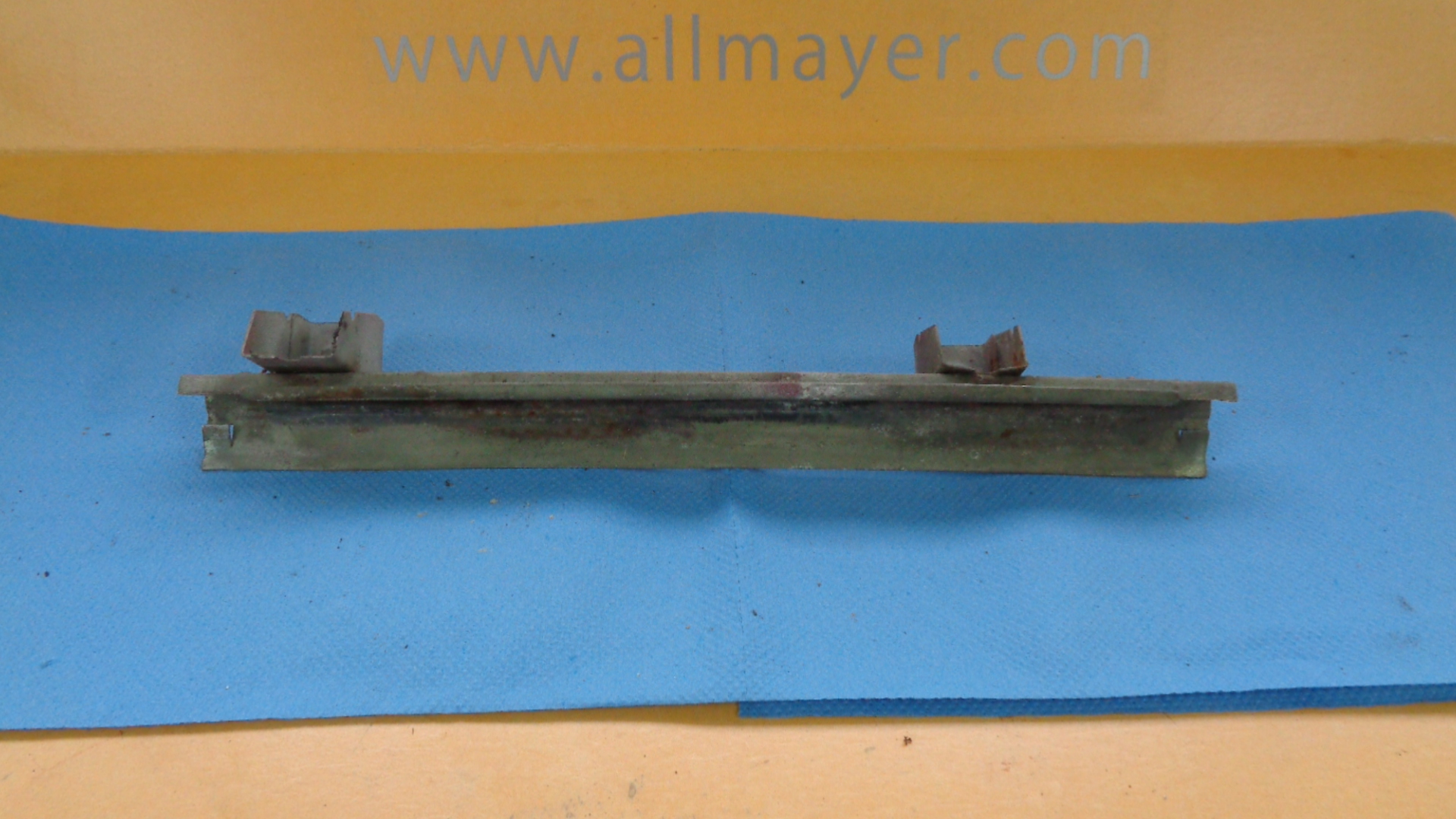 Fensterführungsschiene für Tür links hinten, Mercedes W108, W109 – Bild 2