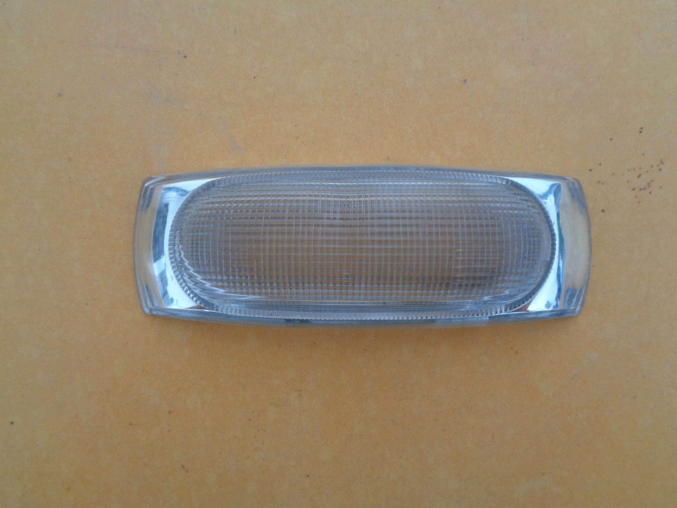 Innenleuchtencellon fĂŒr Mercedes Ponton W120, W121, 170 S-D, S-V â Bild 5