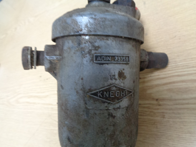 Kraftstoff- Filtergehäuse von Knecht event. für Mercedes 170 Diesel und 180 Diesel – Bild 6