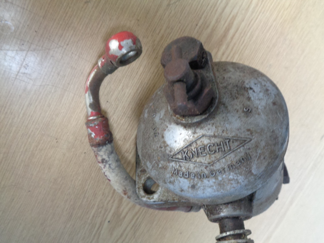 Kraftstoff- Filtergehäuse von Knecht event. für Mercedes 170 Diesel und 180 Diesel – Bild 3